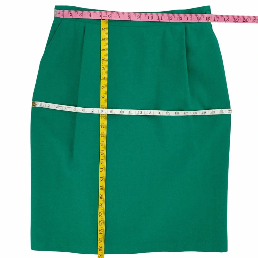 Vintage Kelly Green Wool Blend Pencil Skirt with Pockets made by TanJay Petites.